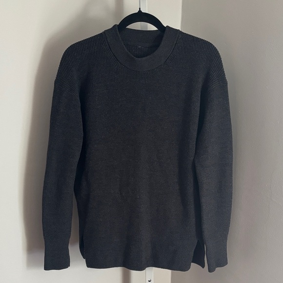Lululemon Merino Wool  Heather Gray Ribbed Crewneck Sweater Women’s Size 6 - Picture 6 of 11